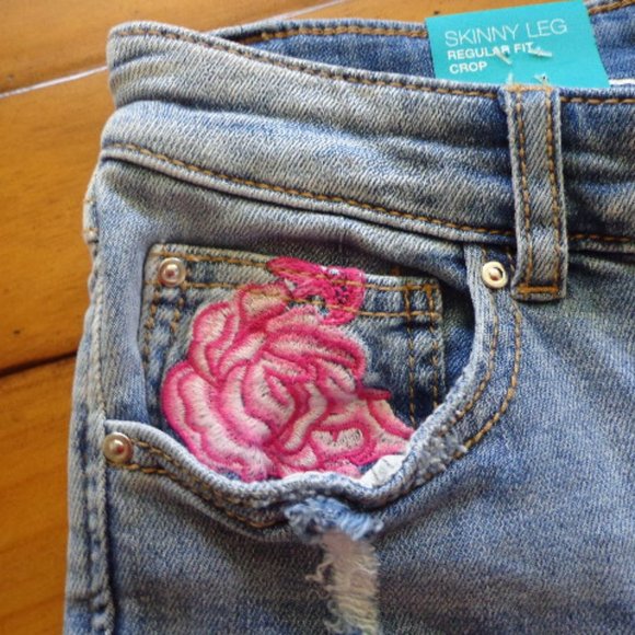 NWT inc Denim SKINNY LEG Crop Blue Jeans Roses - Picture 7 of 16